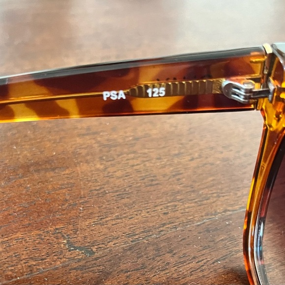 Quay Australia Tortoise Shell Sunglasses PSA 125 - Picture 2 of 4